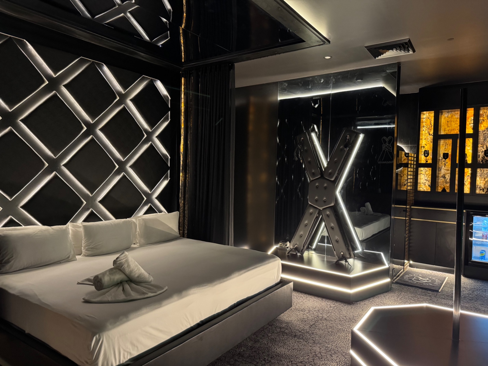 Cleopatra Suite